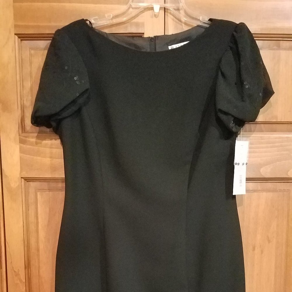 Black Dress, Knee length, Size 8, Plaza South